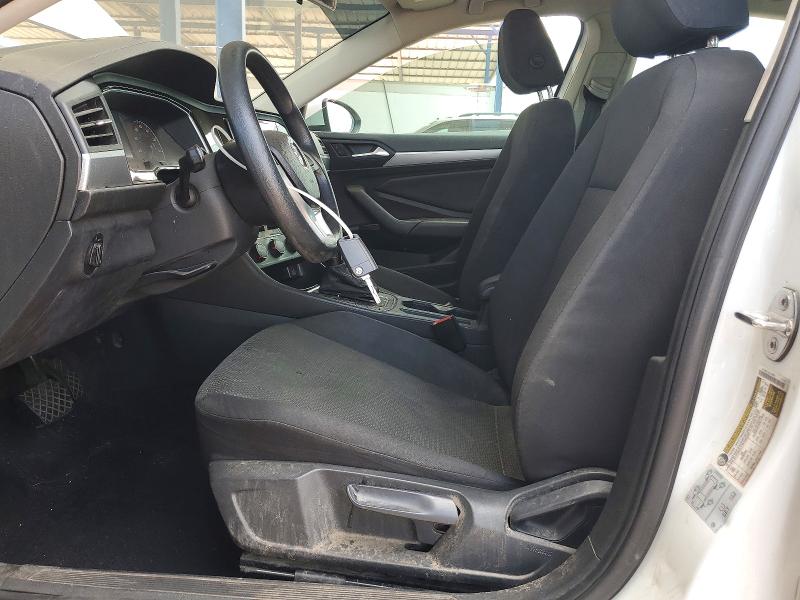 Photo 7 from auction – 2019 VOLKSWAGEN JETTA with VIN 3VWCB7BU3KM242942