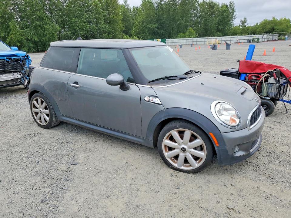 Zdjęcie 4 z aukcji – 2008 MINI COOPER z VIN WMWMF73528TV39324