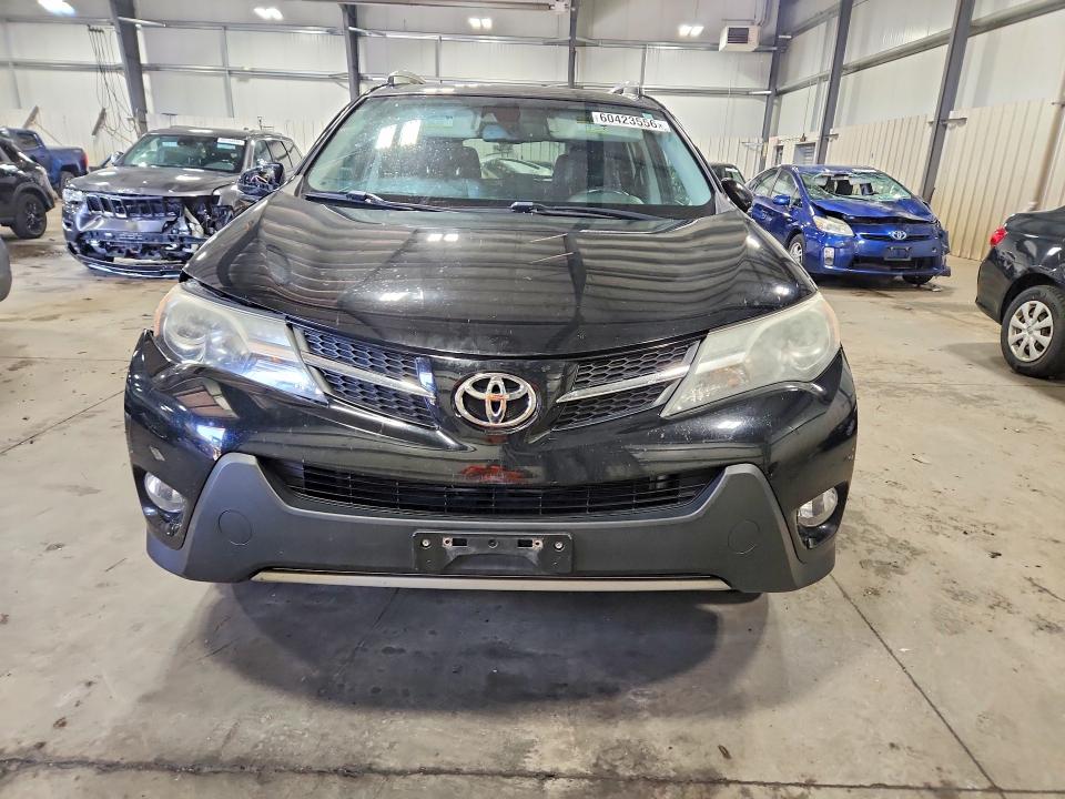 Foto 5 de la subasta – 2015 TOYOTA RAV4 con VIN 2T3DFREV0FW337846