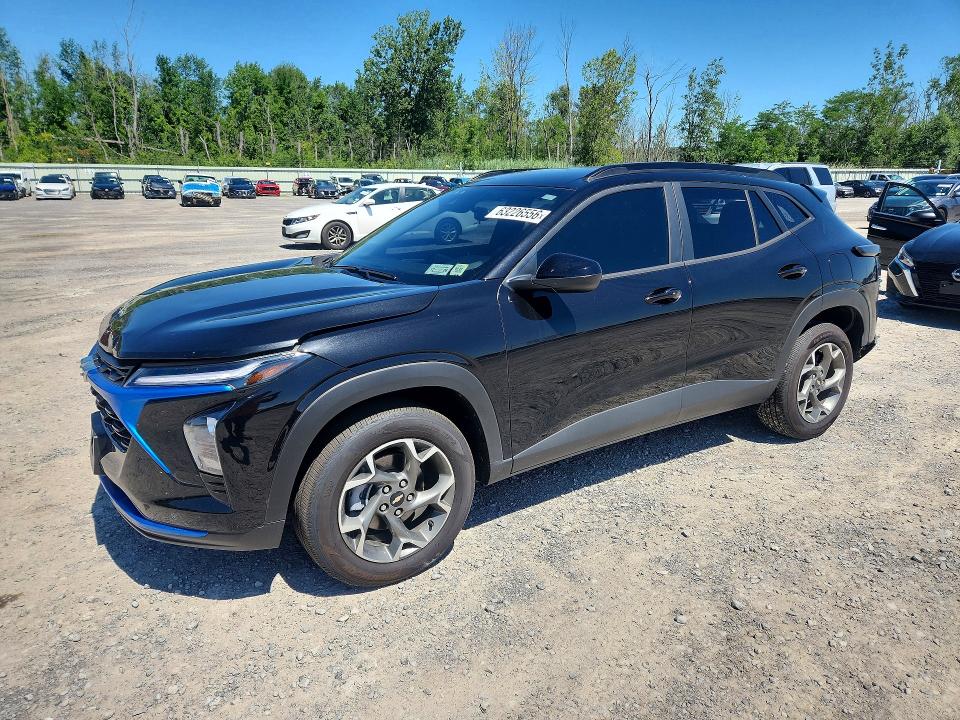 CHEVROLET TRAX 2026 with VIN KL77LHEPXTC074195 - Photo from auction