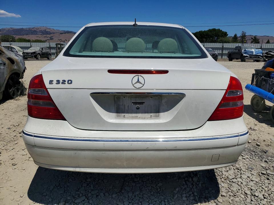 Photo 6 from auction – 2004 MERCEDES-BENZ E with VIN WDBUF65J14A509047