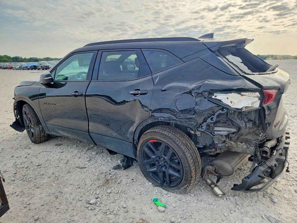Photo 2 from auction – 2021 CHEVROLET BLAZER with VIN 3GNKBCRS8MS585635