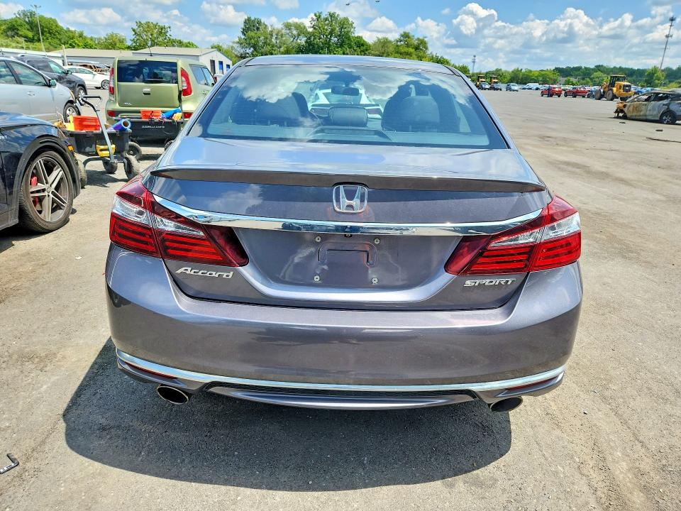 Photo 6 from auction – 2017 HONDA ACCORD with VIN 1HGCR2F51HA237704
