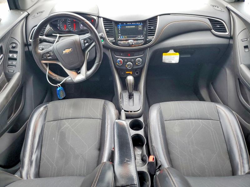Photo 8 from auction – 2019 CHEVROLET TRAX with VIN 3GNCJLSB0KL160743