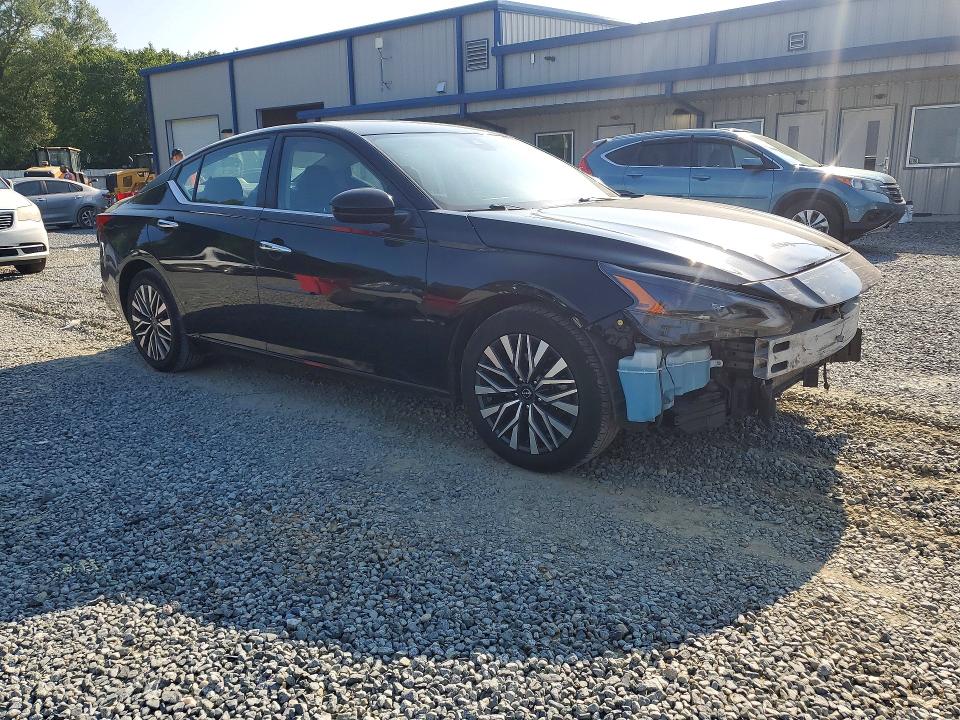 Photo 4 from auction – 2023 NISSAN ALTIMA with VIN 1N4BL4DV0PN341253