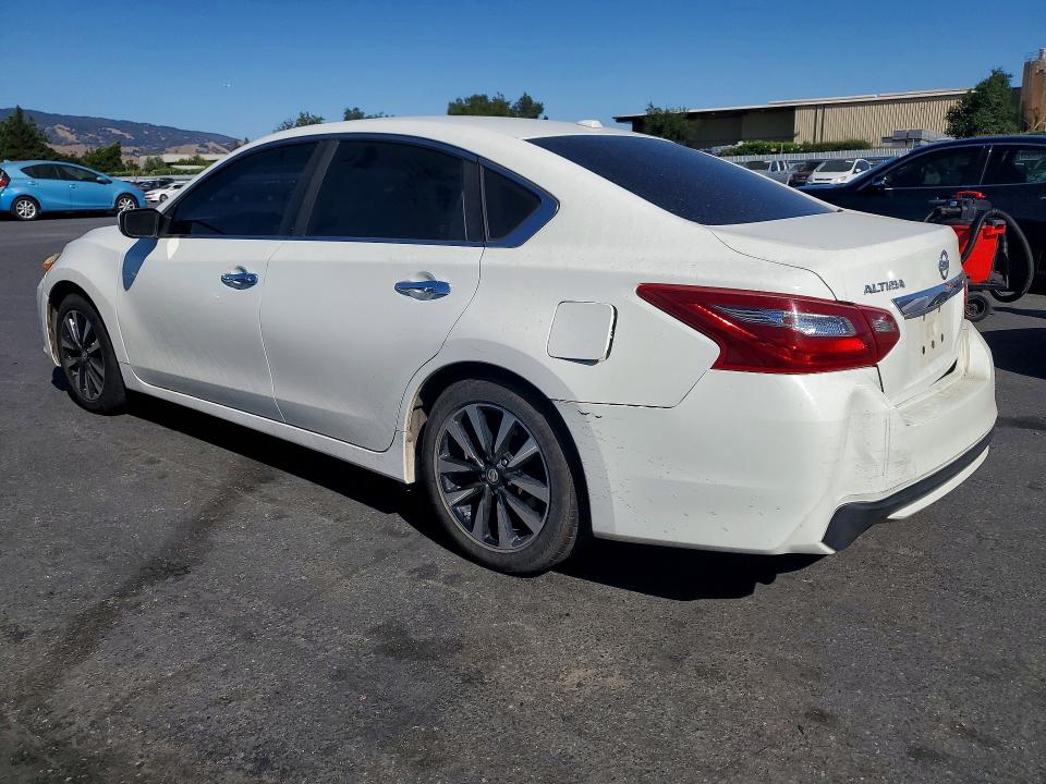 Photo 2 from auction – 2018 NISSAN ALTIMA with VIN 1N4AL3AP9JC163826