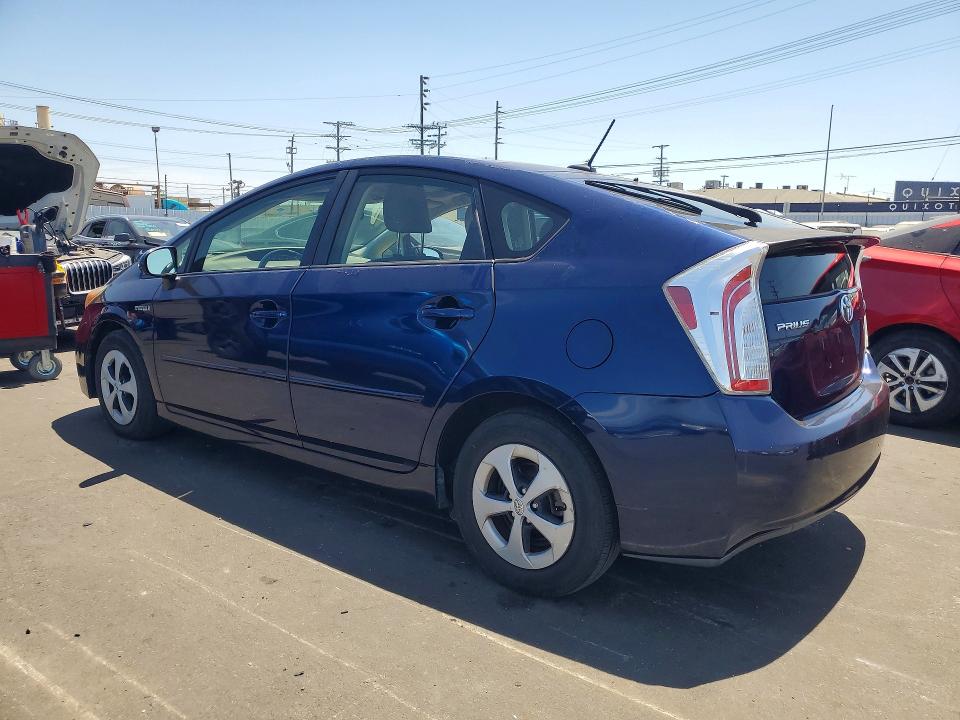 Photo 2 from auction – 2012 TOYOTA PRIUS with VIN JTDKN3DU2C1527979