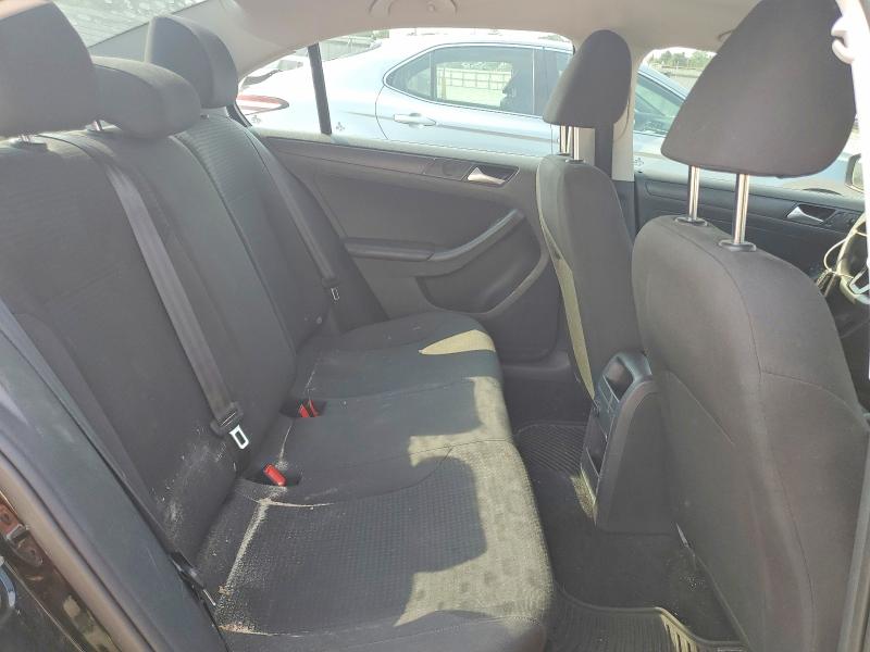 Photo 10 from auction – 2015 VOLKSWAGEN JETTA with VIN 3VW2K7AJ8FM227801