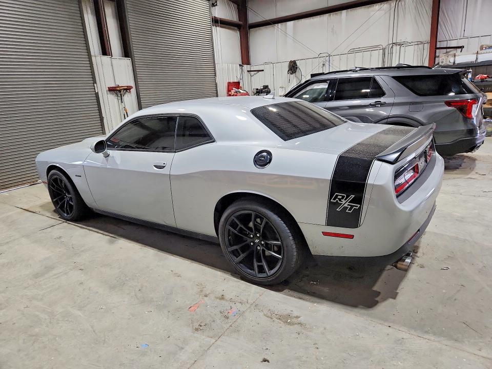 Photo 2 from auction – 2019 DODGE CHALLENGER with VIN 2C3CDZBT3KH708937