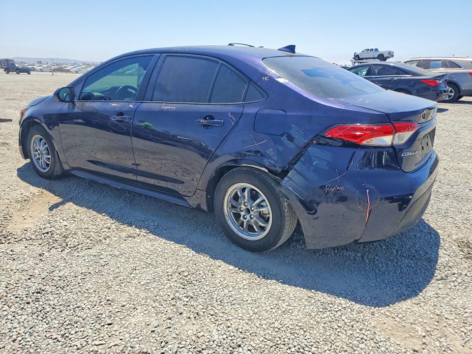 Photo 2 from auction – 2022 TOYOTA COROLLA with VIN JTDEAMDE2NJ060024