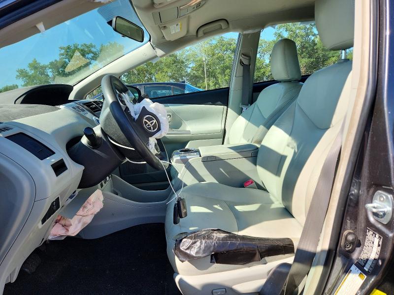 Photo 7 from auction – 2013 TOYOTA PRIUS V with VIN JTDZN3EU4D3271380