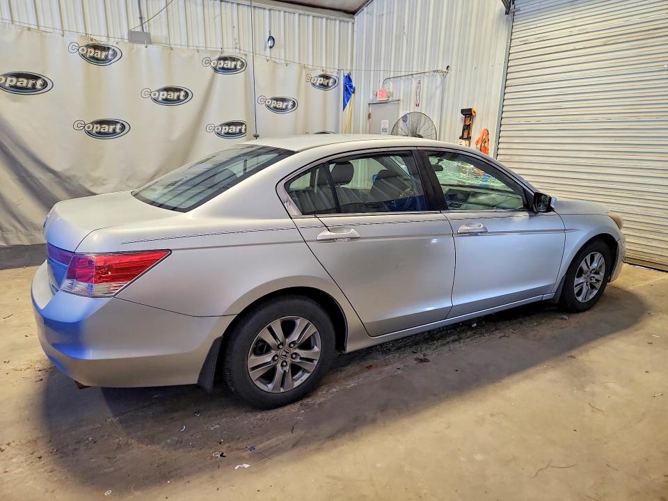 Photo 3 from auction – 2012 HONDA ACCORD with VIN 1HGCP2F61CA115643