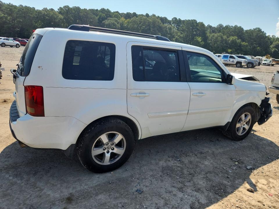 Photo 3 from auction – 2011 HONDA PILOT with VIN 5FNYF3H56BB052630
