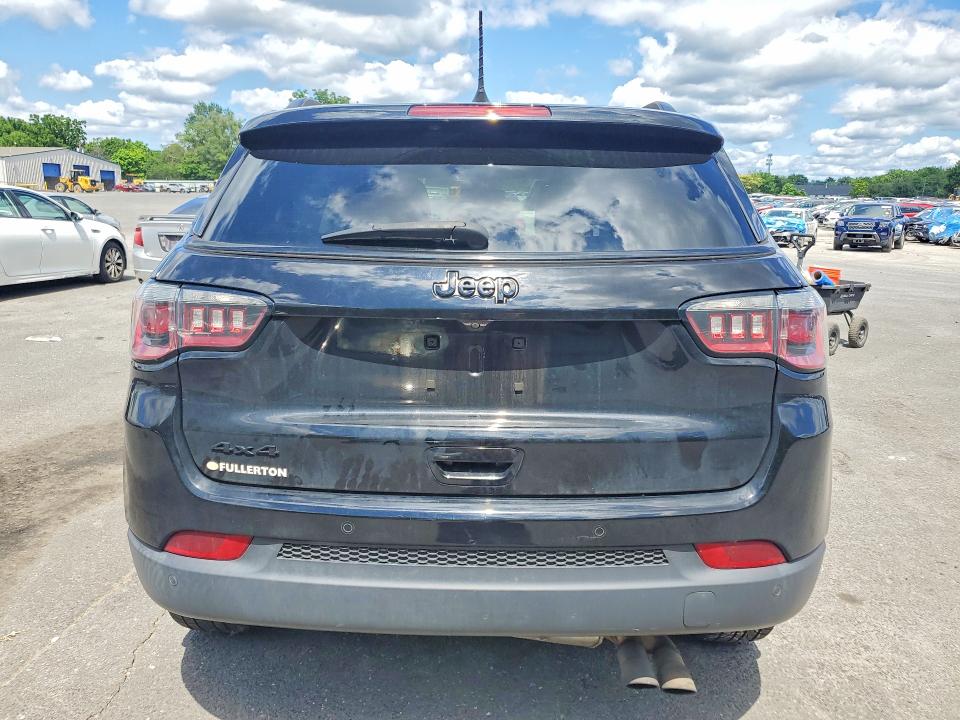 Photo 6 from auction – 2019 JEEP COMPASS with VIN 3C4NJDBB1KT724097