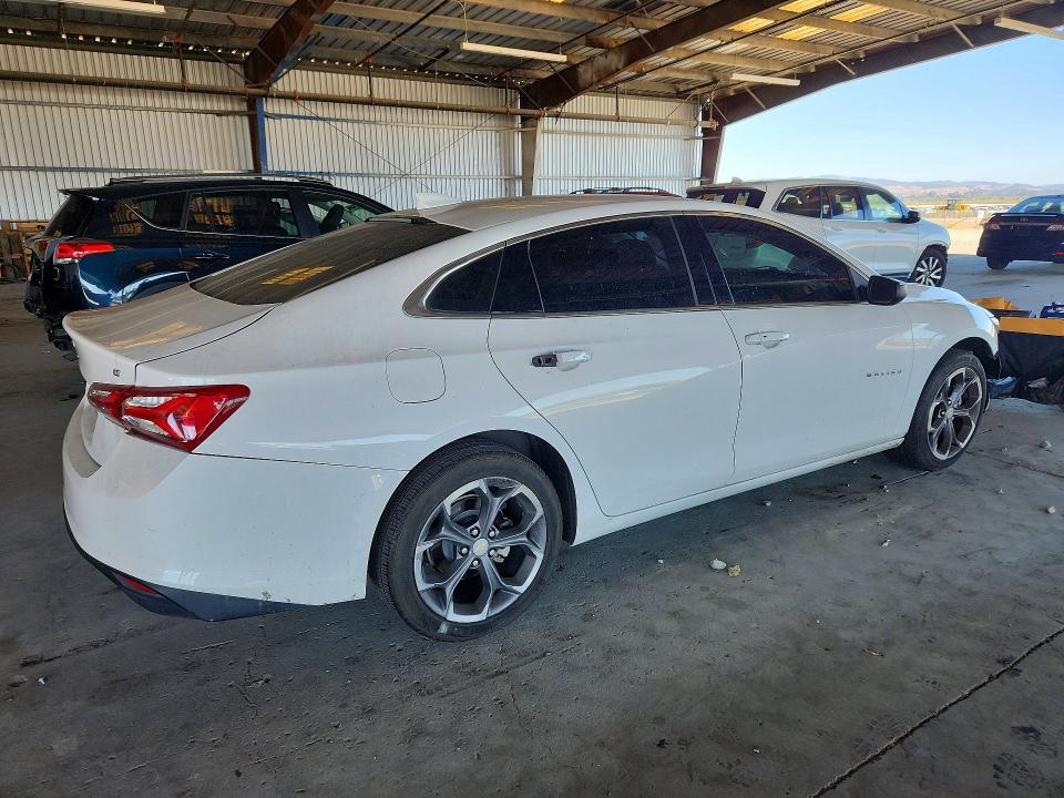 Photo 3 from auction – 2022 CHEVROLET MALIBU with VIN 1G1ZD5ST0NF167617