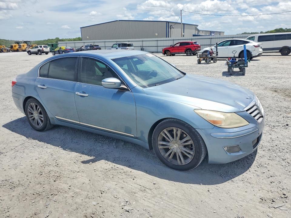 Photo 4 from auction – 2011 HYUNDAI GENESIS with VIN KMHGC4DF3BU126890