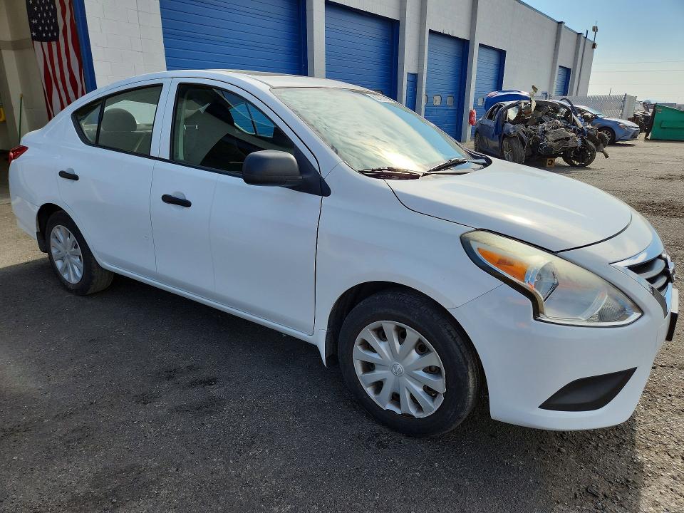 Photo 4 from auction – 2015 NISSAN VERSA with VIN 3N1CN7AP4FL814802
