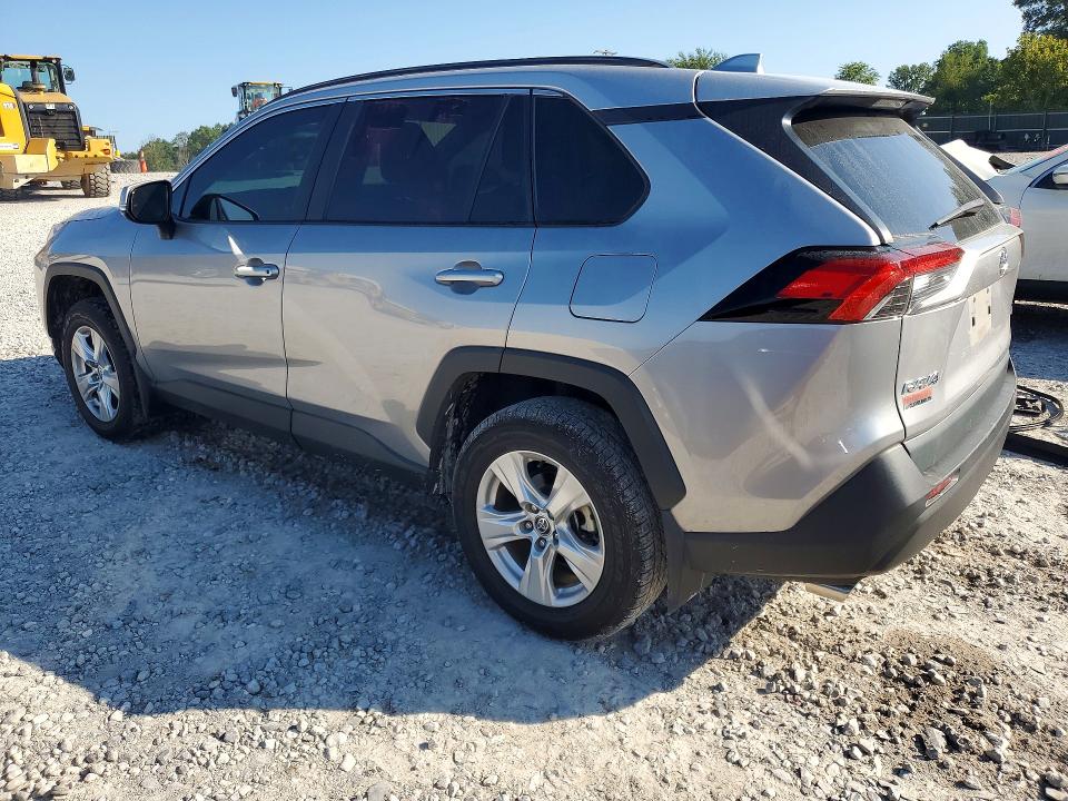 Photo 2 from auction – 2021 TOYOTA RAV4 with VIN 2T3W1RFV7MC162614