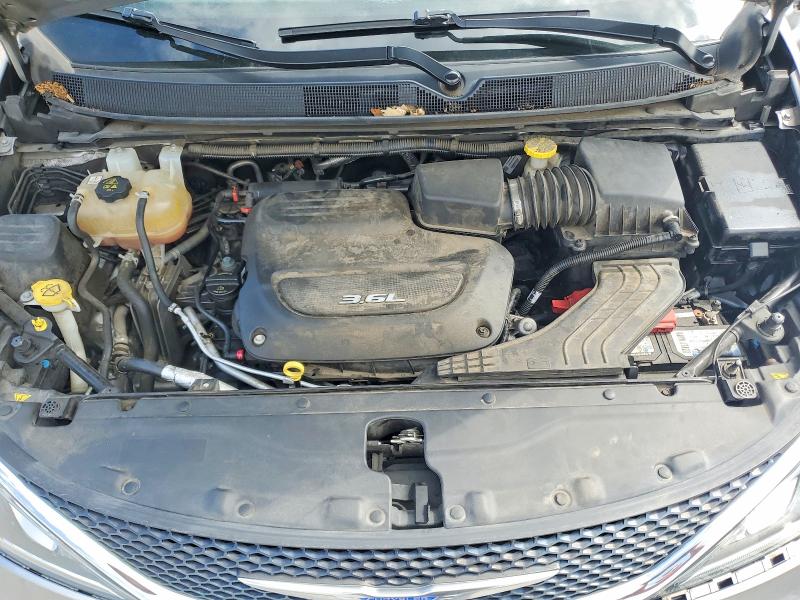 Photo 12 from auction – 2018 CHRYSLER PACIFICA with VIN 2C4RC1GG9JR314504