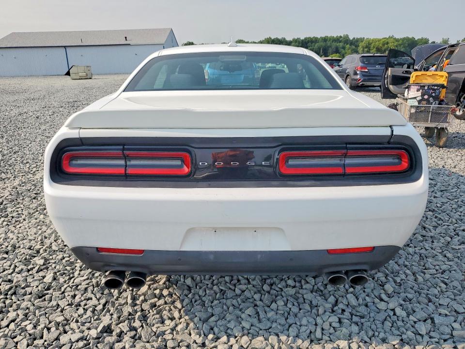 Photo 6 from auction – 2016 DODGE CHALLENGER with VIN 2C3CDZAG9GH257136