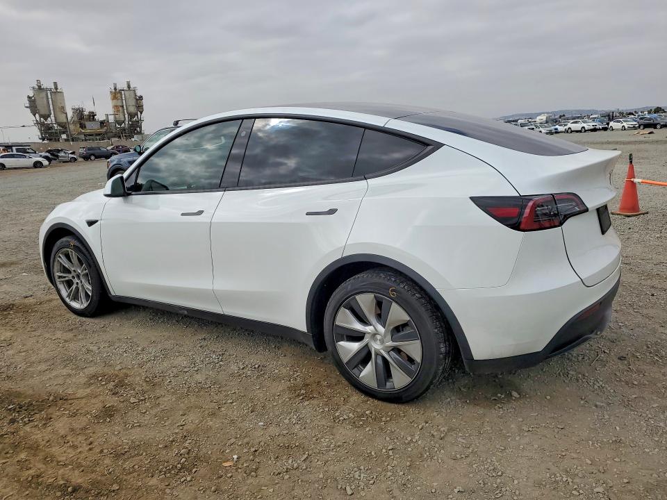 Photo 2 from auction – 2023 TESLA MODEL Y with VIN 7SAYGDEE0PF611963
