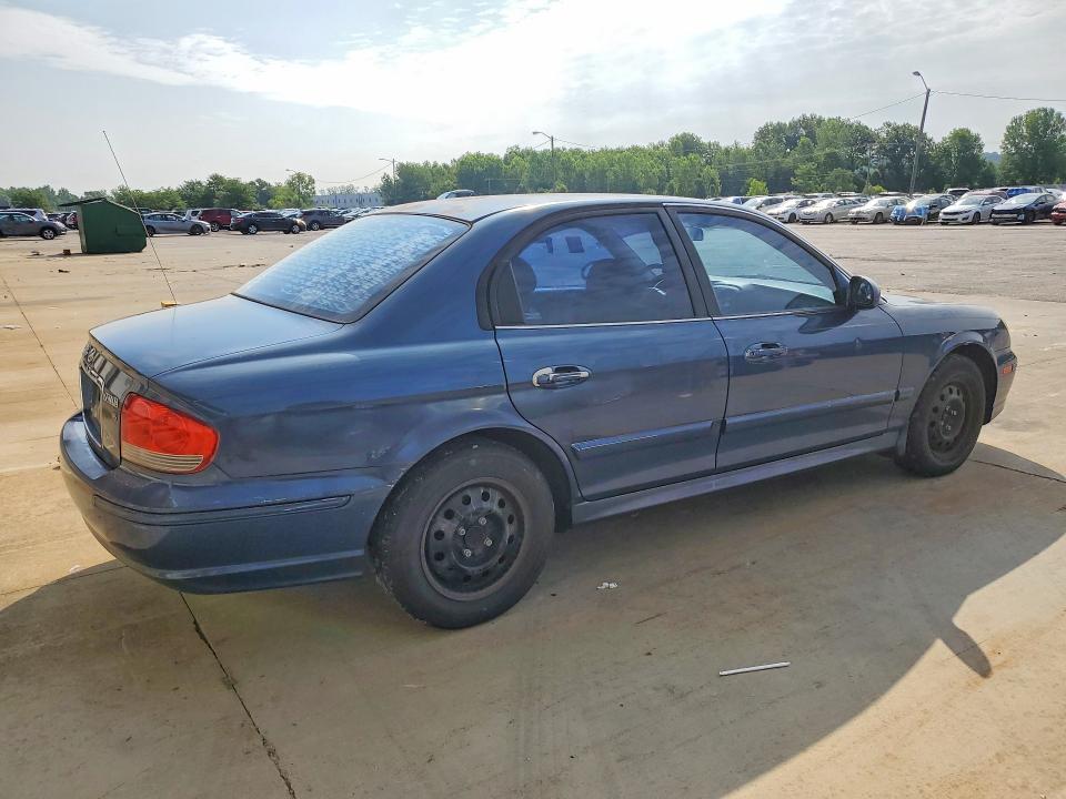 Photo 3 from auction – 2005 HYUNDAI SONATA with VIN KMHWF25H05A160928