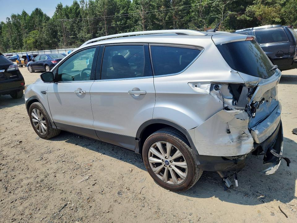 Photo 2 from auction – 2017 FORD ESCAPE with VIN 1FMCU9J9XHUD60640