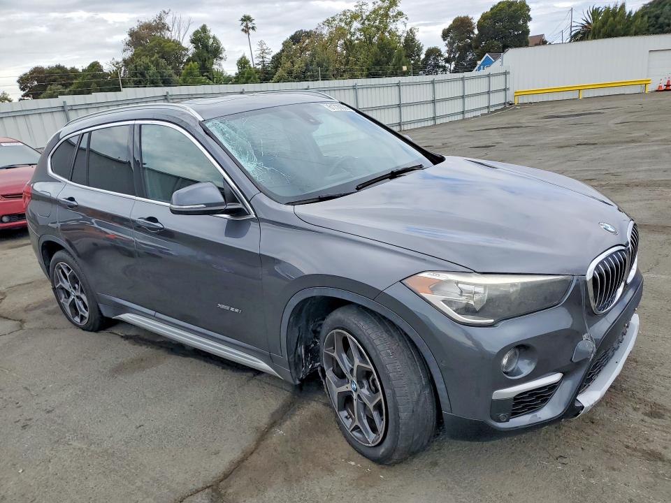 Фото 4 с аукциона – 2018 BMW X1 с VIN WBXHT3Z36J4A66366