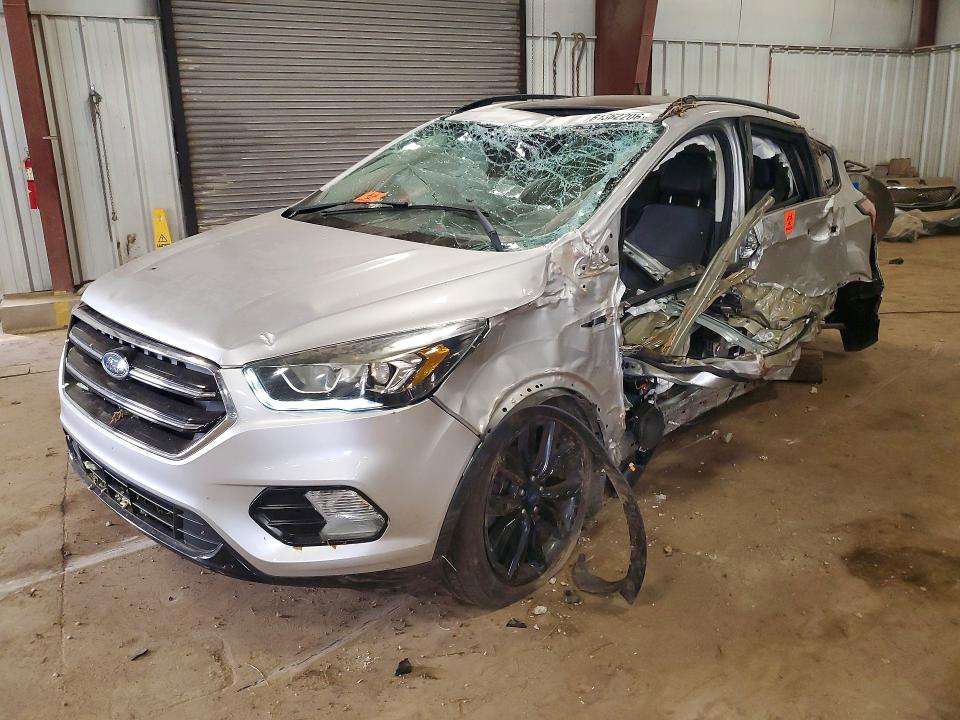 FORD ESCAPE 2017 with VIN 1FMCU0GD3HUA12458 - Photo from auction