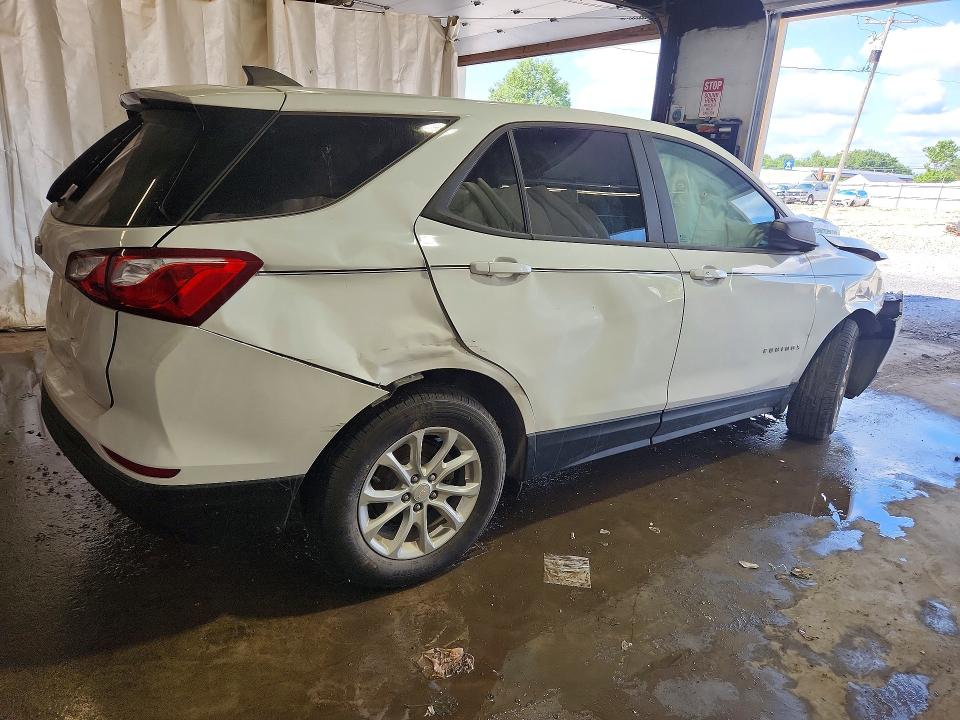 Photo 3 from auction – 2020 CHEVROLET EQUINOX with VIN 2GNAXHEVXL6256412