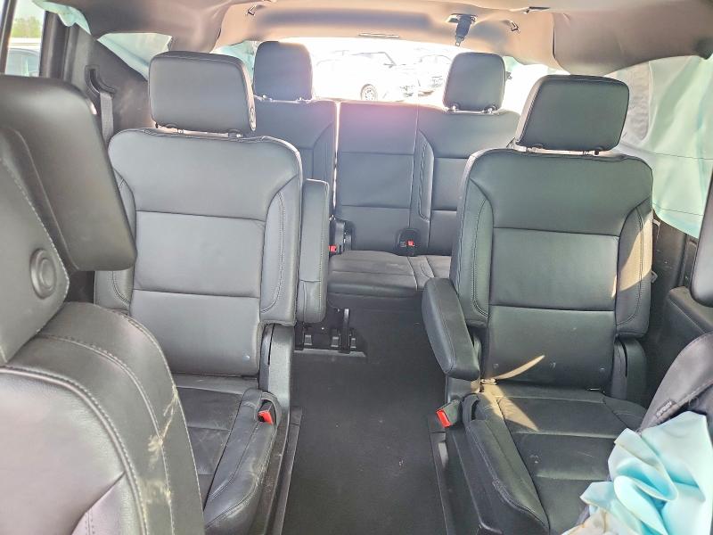 Photo 10 from auction – 2023 CHEVROLET SUBURBAN with VIN 1GNSKDKD6PR524826