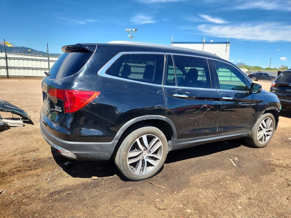 Photo 3 from auction – 2016 HONDA PILOT with VIN 5FNYF6H03GB100940