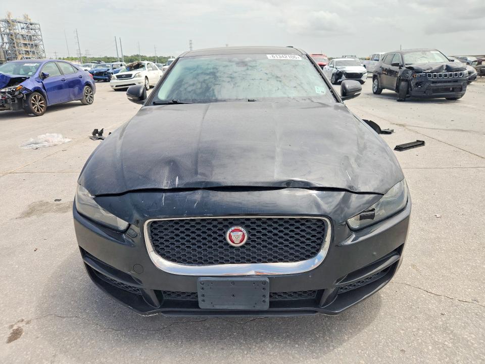 Photo 5 from auction – 2018 JAGUAR XE with VIN SAJAR4FX1JCP39188