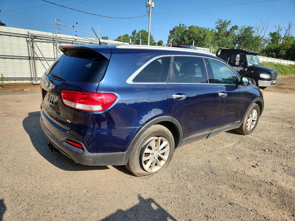 Photo 3 from auction – 2018 KIA SORENTO with VIN 5XYPGDA50JG399404