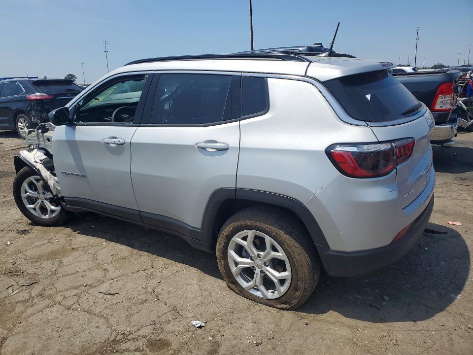 Photo 2 from auction – 2024 JEEP COMPASS with VIN 3C4NJDBN8RT136797