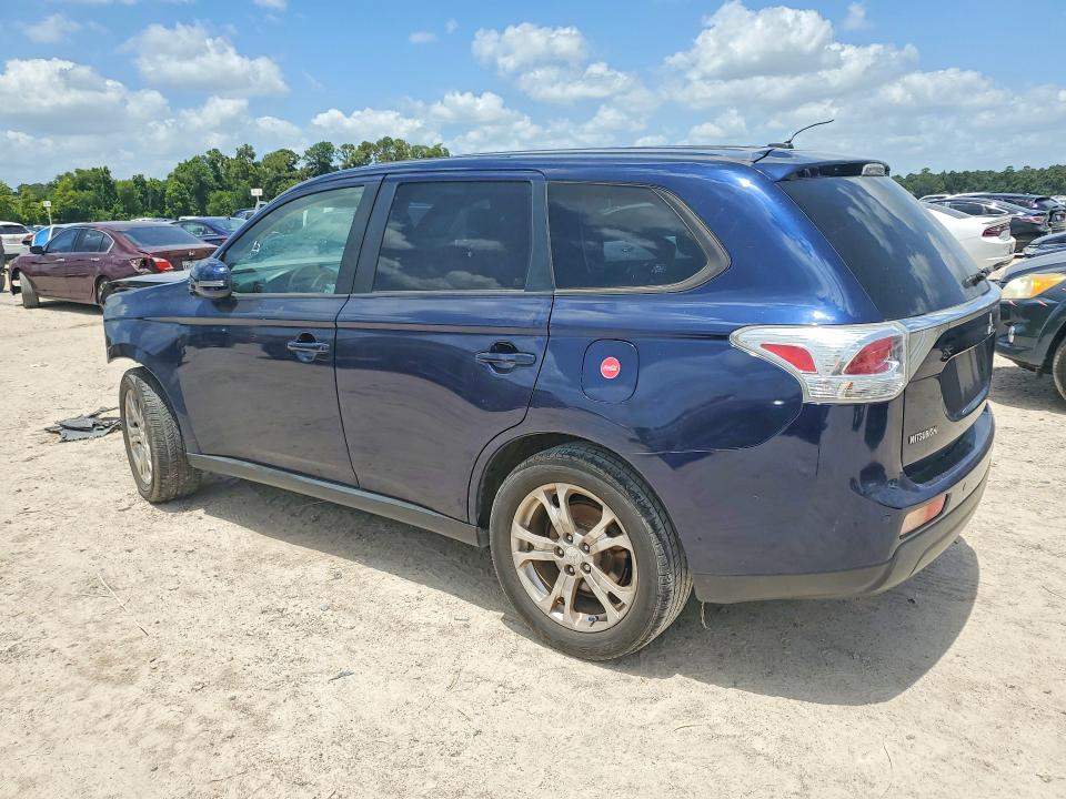 Photo 2 from auction – 2014 MITSUBISHI OUTLANDER with VIN JA4AD3A31EZ013078