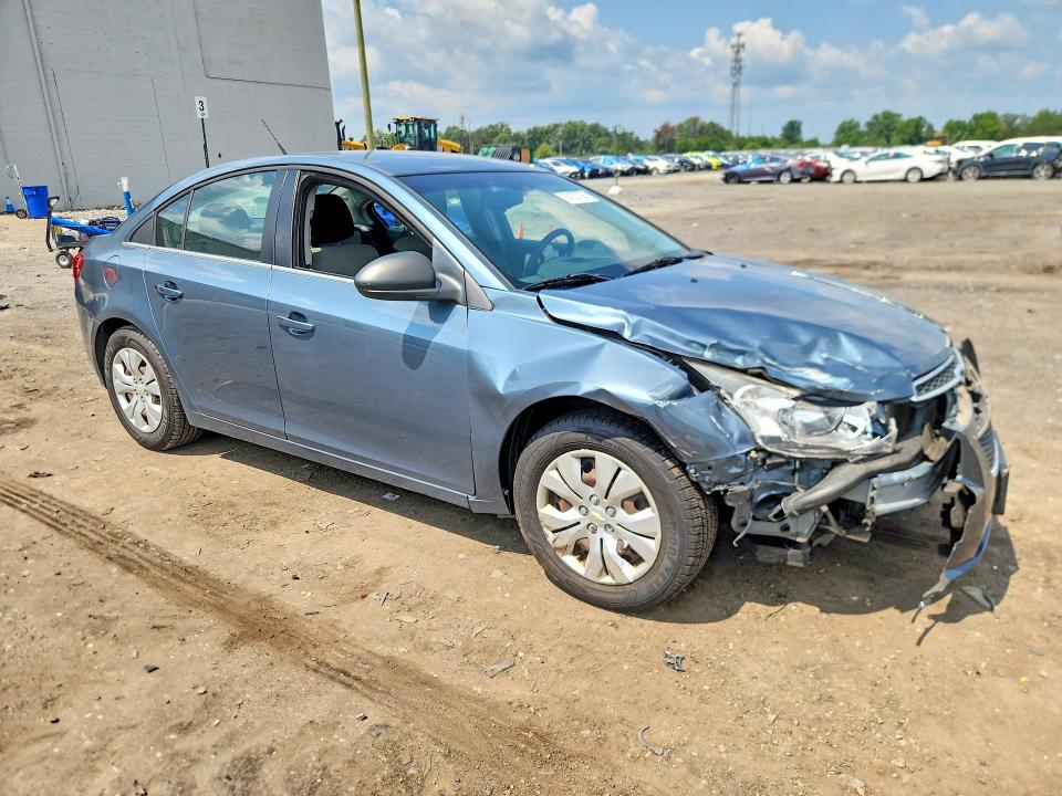 Photo 4 from auction – 2012 CHEVROLET CRUZE with VIN 1G1PC5SH5C7288950