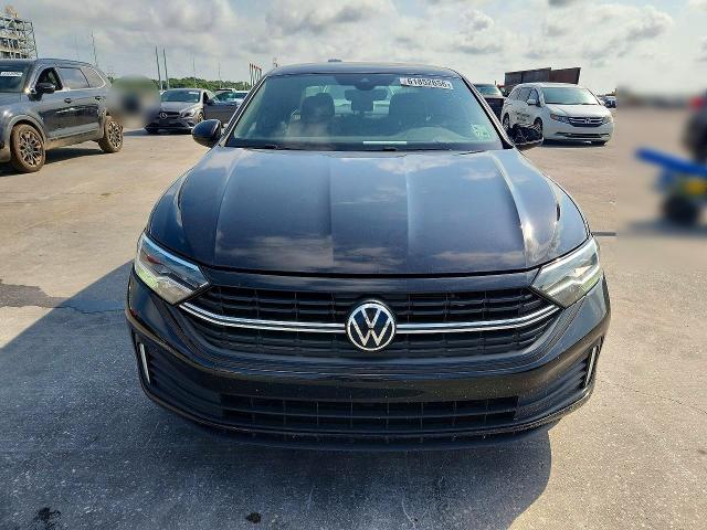 Photo 5 from auction – 2024 VOLKSWAGEN JETTA with VIN 3VWBM7BU5RM048350