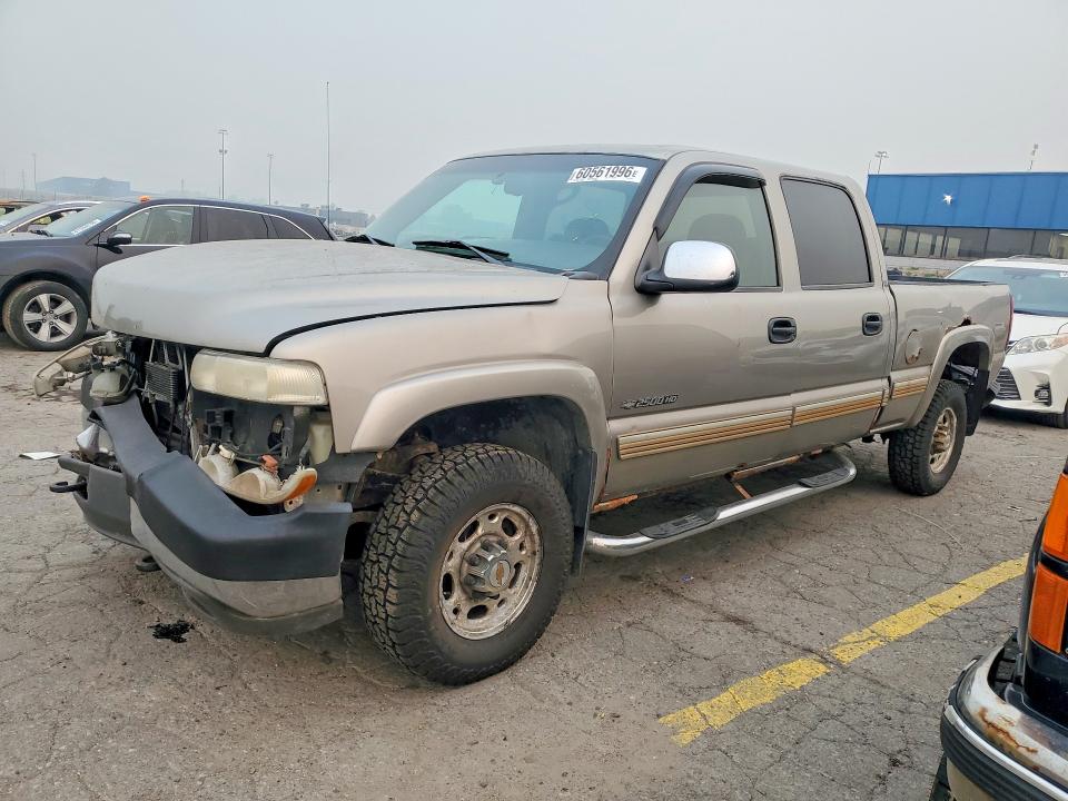 CHEVROLET SILVERADO 2002 with VIN 1GCHK23UX2F113879 - Photo from auction