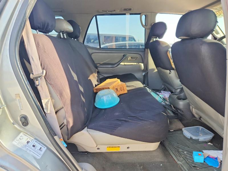 Photo 11 from auction – 2002 TOYOTA SEQUOIA with VIN 5TDZT34A72S137133