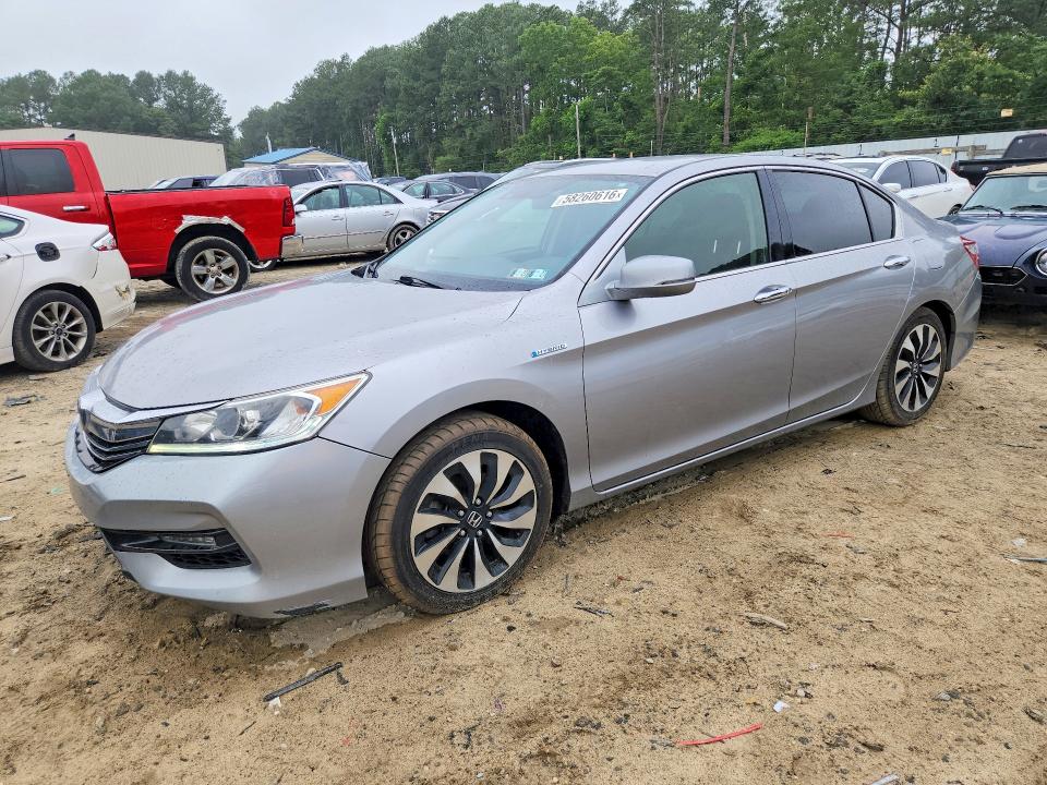 HONDA ACCORD 2017 with VIN JHMCR6F31HC001867 - Photo from auction