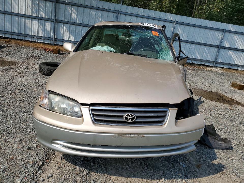 Zdjęcie 5 z aukcji – 2001 TOYOTA CAMRY z VIN JT2BF28K710318071