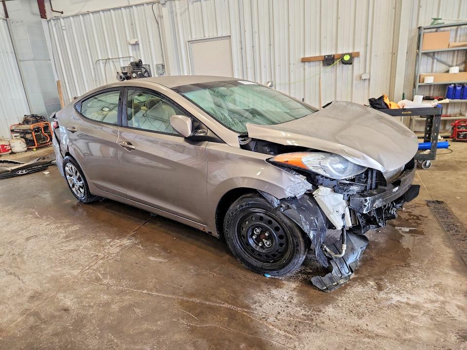 Photo 4 from auction – 2012 HYUNDAI ELANTRA with VIN 5NPDH4AE3CH124573