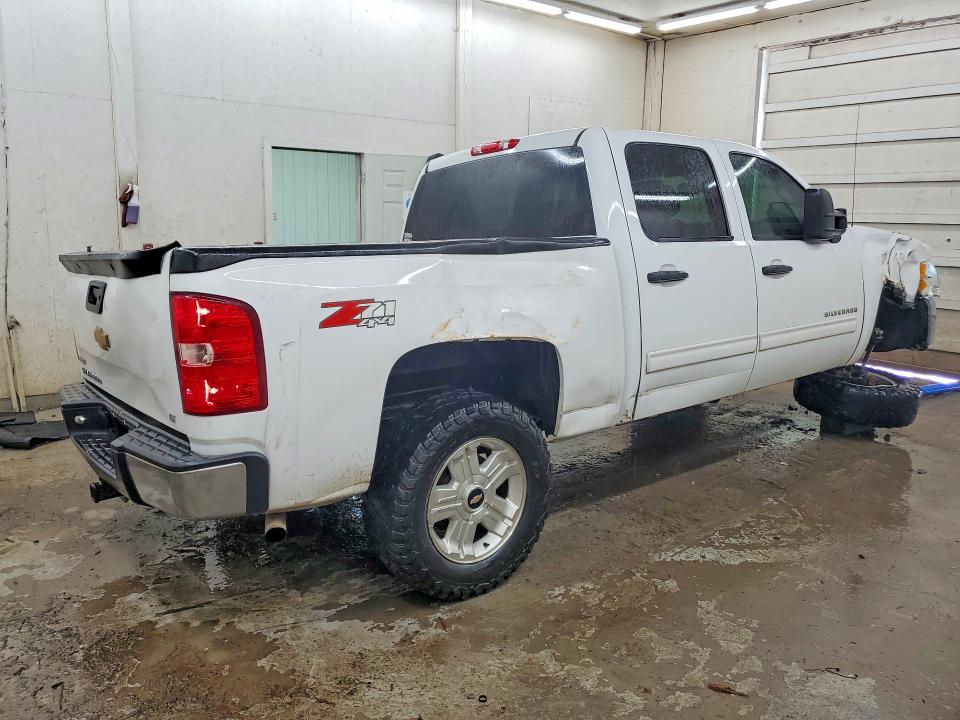 Photo 3 from auction – 2012 CHEVROLET SILVERADO with VIN 1GCPKSE70CF124698