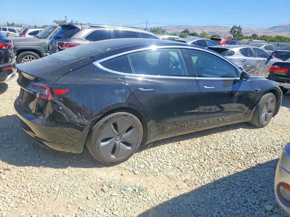 Фото 3 с аукциона – 2019 TESLA MODEL 3 с VIN 5YJ3E1EB4KF384884