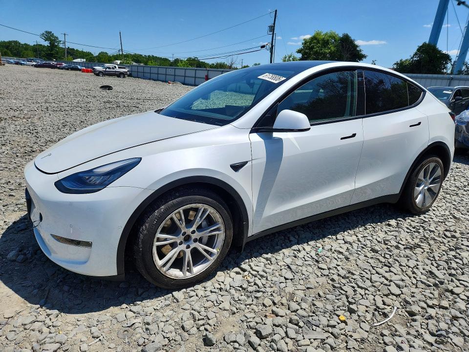 TESLA MODEL Y 2021 with VIN 5YJYGDEE2MF078703 - Photo from auction