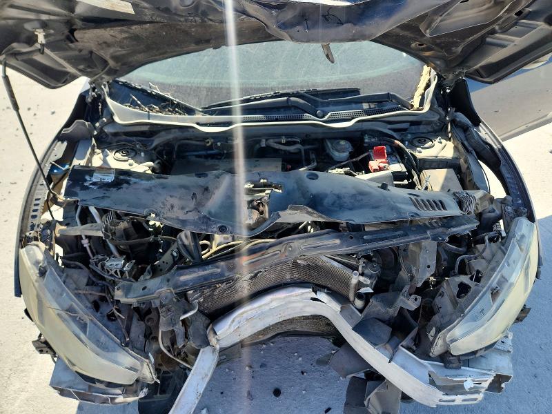 Photo 11 from auction – 2018 HONDA CIVIC with VIN 19XFC2F5XJE010219