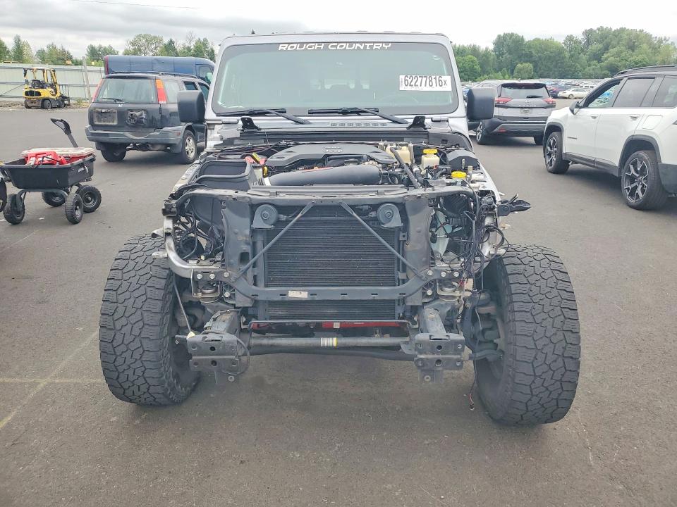 Photo 5 from auction – 2020 JEEP GLADIATOR with VIN 1C6HJTAG4LL135893