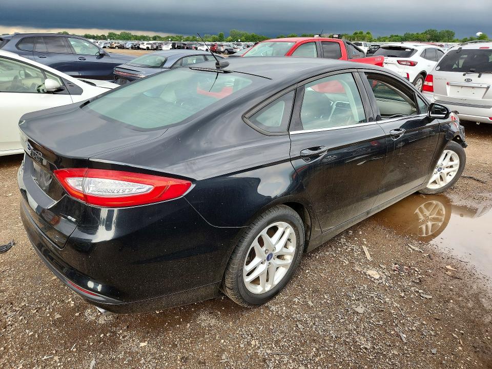 Photo 3 from auction – 2013 FORD FUSION with VIN 3FA6P0H71DR358209