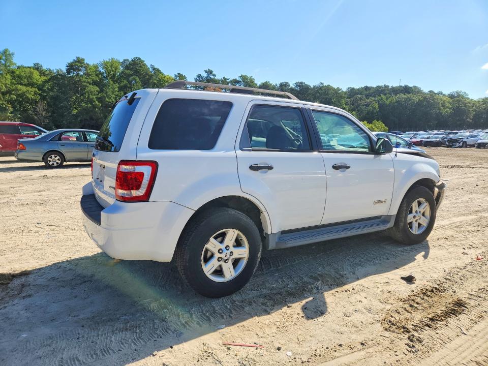 Photo 3 from auction – 2008 FORD ESCAPE with VIN 1FMCU93138KE58802